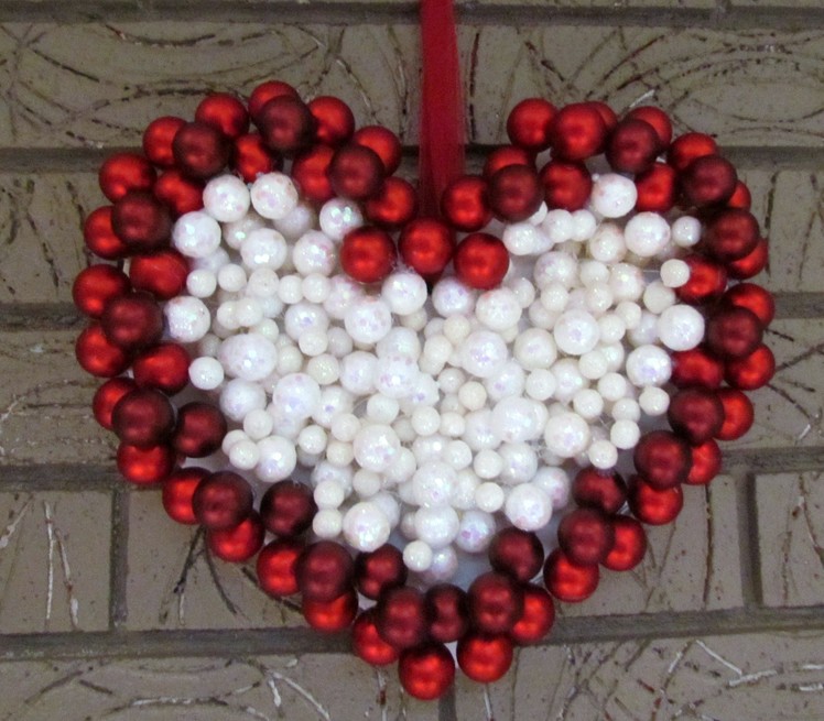 DIY Ornament Wreath Heart Wreath for Valentine's Day Decoration