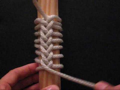 How to Tie a Single-Strand Ringbolt Hitch by TIAT