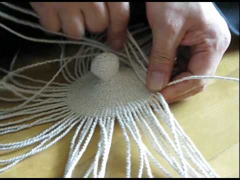 Jiseung.Noyeokgae: paper weaving