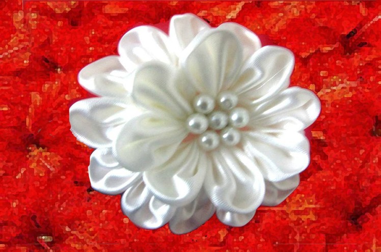 Moños en telas para el cabello flores blancas hermossas