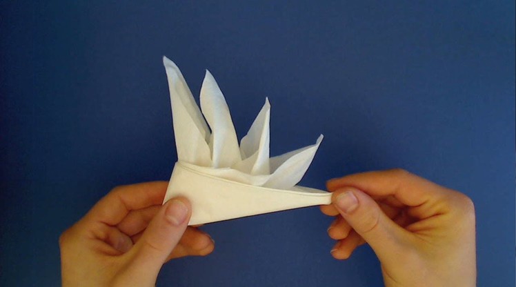 Napkin Fold: Bird of Paradise
