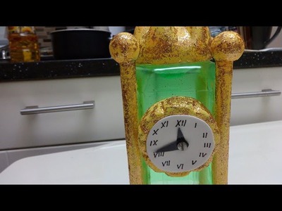 Plastic Bottle Crafts: How to Make a Table Clock