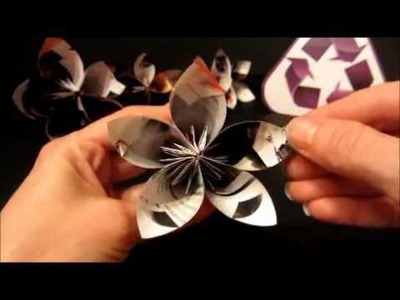 Reciclaje: Flores hechas con revistas. Recycling: How to make flowers with magazines