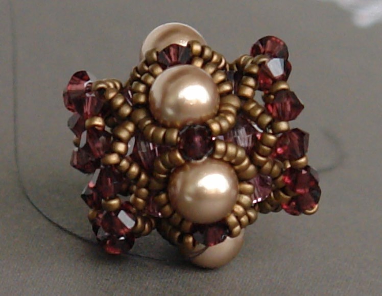 Sidonia's handmade jewelry - Beaded Bead Tutorial