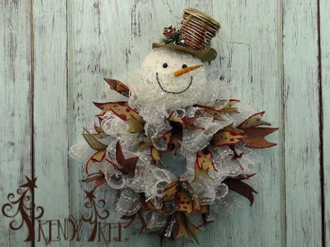 Snowman Wreath Tutorial by Trendy Tree