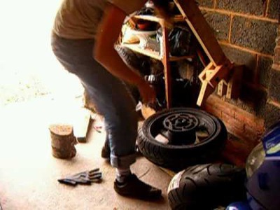 DIY Tyre bead breaker