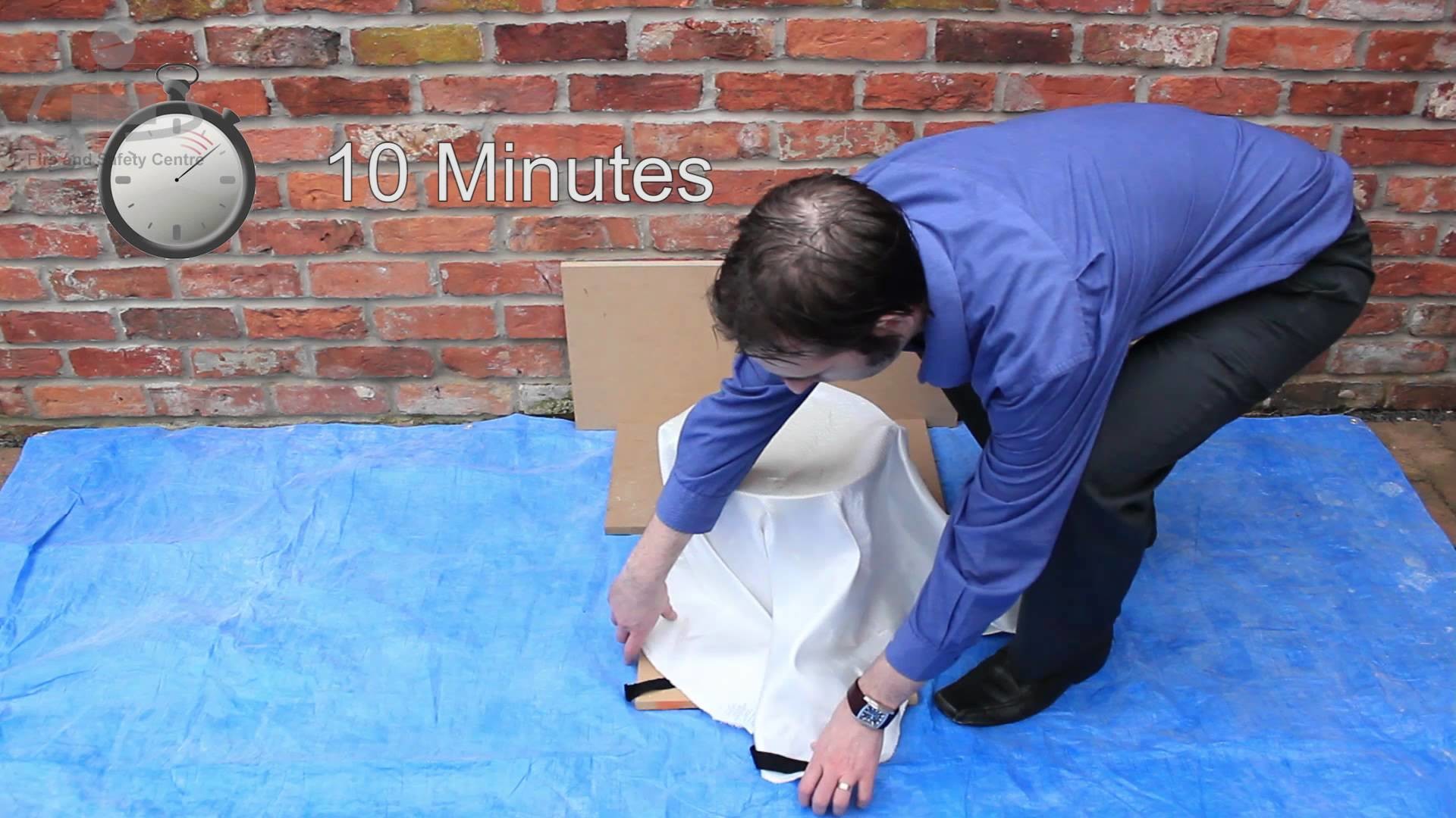 How to use a Fire Blanket and their applications