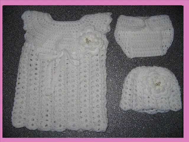 Crochet free pattern baby set 0-3 months.