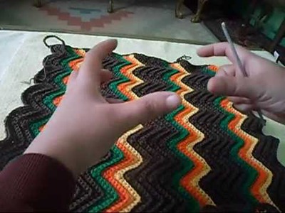 شرح شنطة كروشيه بغرزة الزجزاج مع أم القمرين جزء 1 how to crochet a hand bag