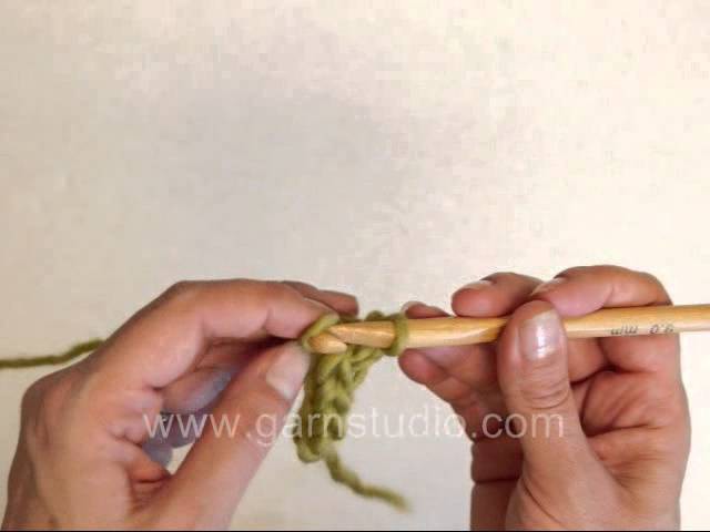 DROPS Crochet Tutorial: How to crochet I-cord.