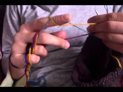 Super duper technique for knitting with three colours
