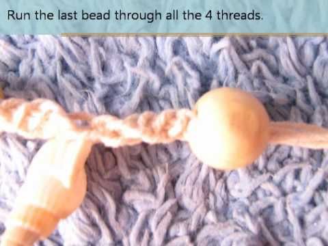 DIY: A bracelet with sea shells and beads