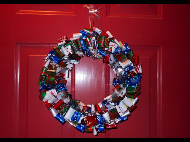 DIY: Looped Paper Wreath ♡ Theeasydiy #DoorDecor