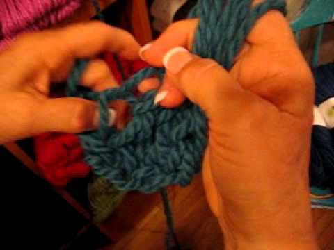 Finger Knitting 101 at LYS