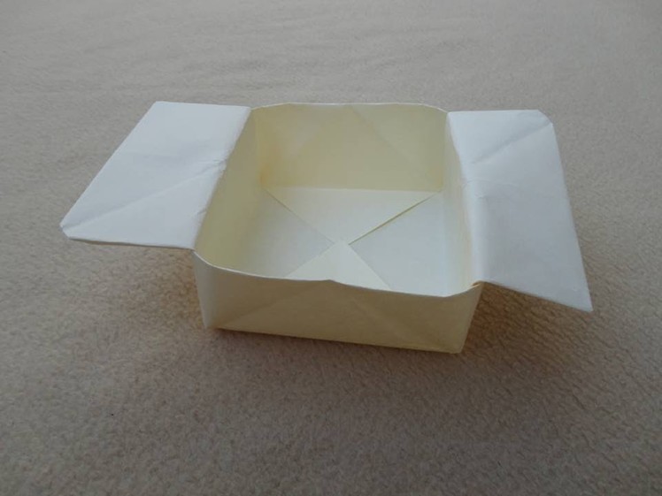 How to make an origami box - Cómo hacer una caja de papel