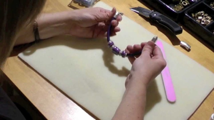 Antelope Beads - How to make a Regaliz® Leather Bracelet