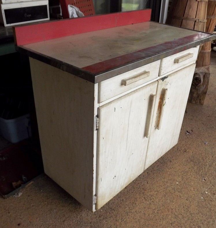 DIY Refinishing a junked Retro 1950's Wooden Vintage Cabinet