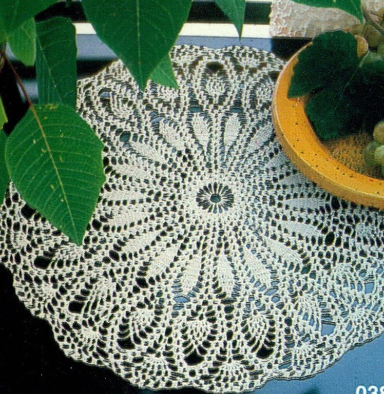 Gráficos para tejer mantel.tapete con motivos piña a crochet