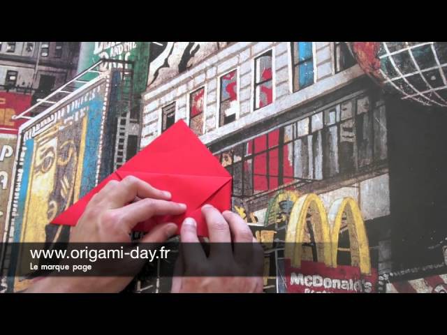 Comment faire un marque page en origami