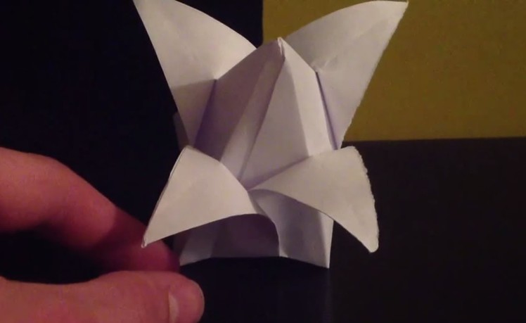 Origami bouton de lotus - Faire une fleur en pliage