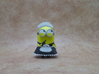 Despicable Me Papercraft: minion maid