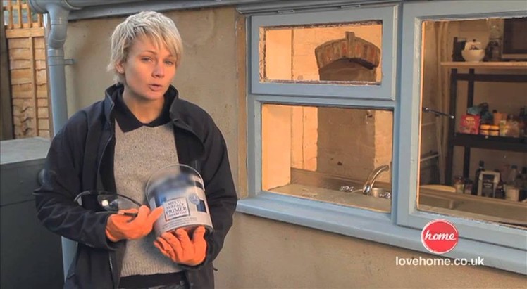 DIY - How to replace a broken window pane with putty - with Philippa Tuttiett