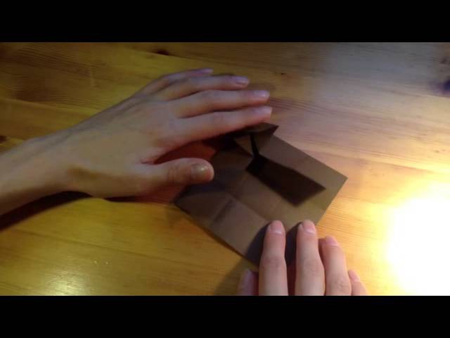 Origami: Puppentisch aus Papier basteln