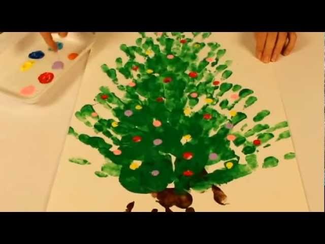 Finger painting Christmas craft: Paint a Christmas Tree