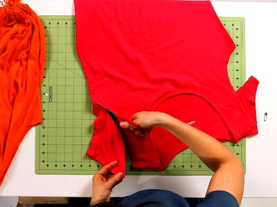 How to Cut a T-Shirt to Make a Tote Bag | No-Sew Crafts