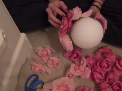 DIY: Flower Ball room decor