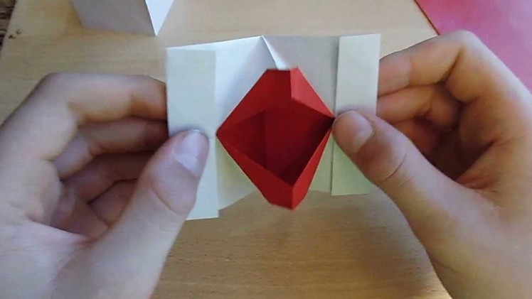Origami mit Christian: Kussmund (kiss lips, speaking mouth)