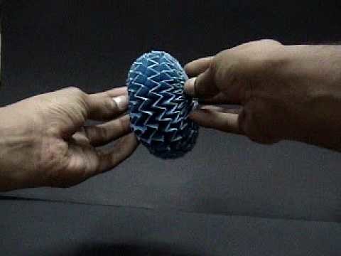 The easiest Origami magic ball 2  الأوريجامى فن طى الورق اليابانى