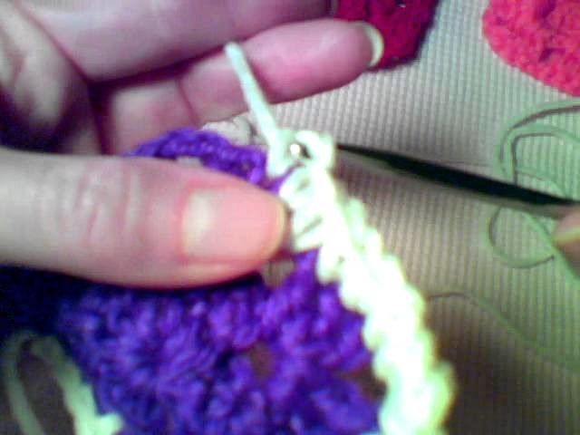 How to Crochet:  Single Crochet Evenly Around a Square
