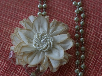 Pearl Flower Necklace Tutorial