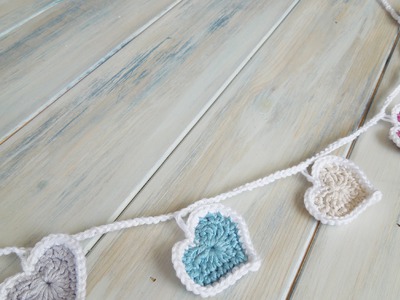 (Crochet) How To - Crochet Heart Bunting
