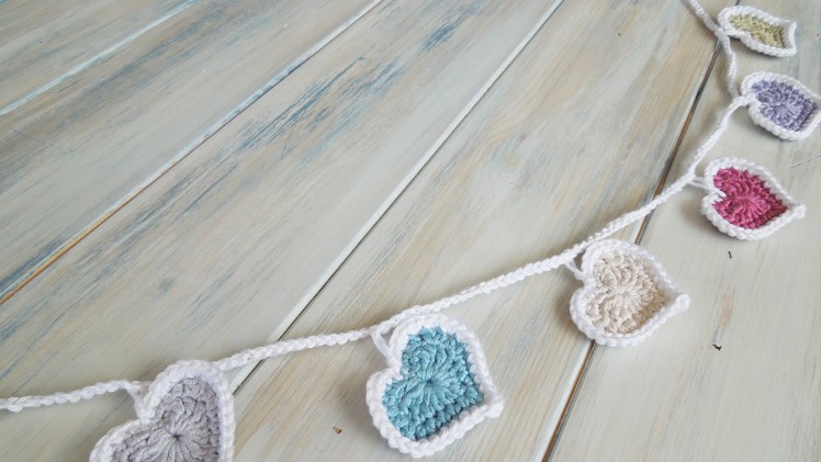 (Crochet) How To - Crochet Heart Bunting