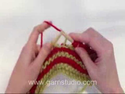 DROPS Knitting Tutorial: How to knit stripes in garter st with short rows