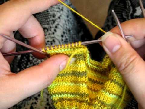 Fingerless Gloves, Part 2: Finishing the Thumb and Hand