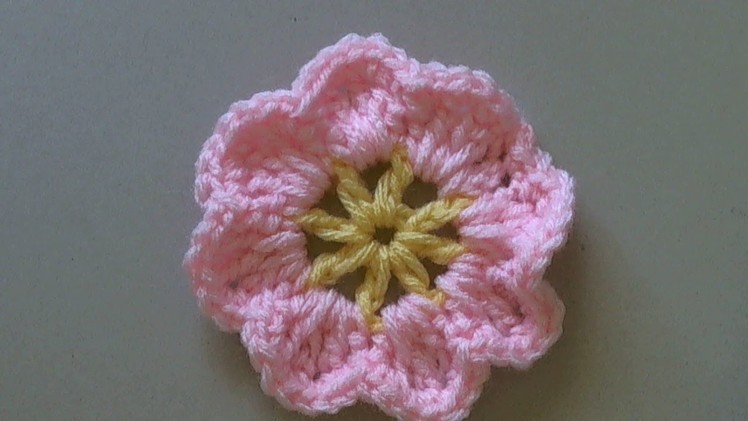 How to crochet a flower tutorial. Easy primrose flower -  rosa en crochet (tambien en espanol)