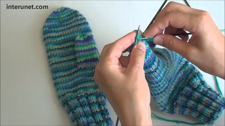 How to knit mittens - video tutorial with detailed instructions