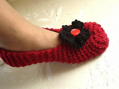 Knitted slippers for beginners, free knitting video for unisex slippers for men or women.