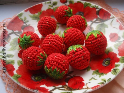 Ягода крючком. Клубника. Мастер-класс. How to crochet strawberries