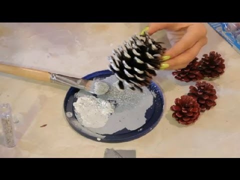 Decorating Cone Crafts With Glitter : Arts & Crafts