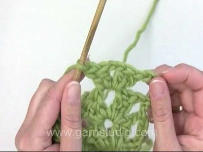 DROPS Crochet Tutorial: How to crochet a fan pattern