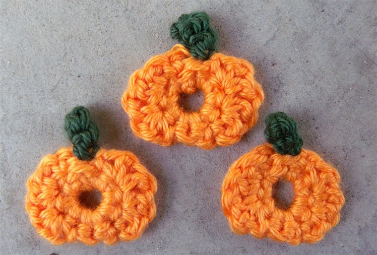 How to crochet a little pumpkin