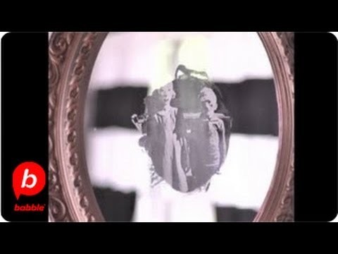 How to Make a Spooky Halloween Mirror | Crafts | Babble
