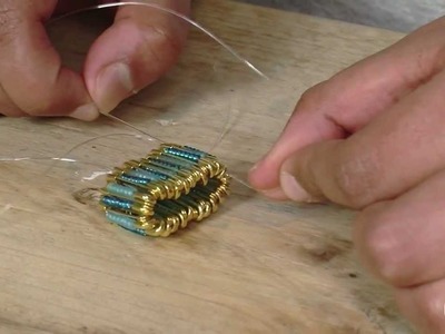 Safety pin ring DIY tutorial