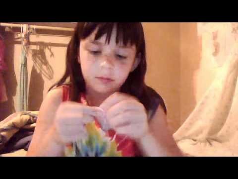 Amberrosesmith181's how to finger crochet a chain stich