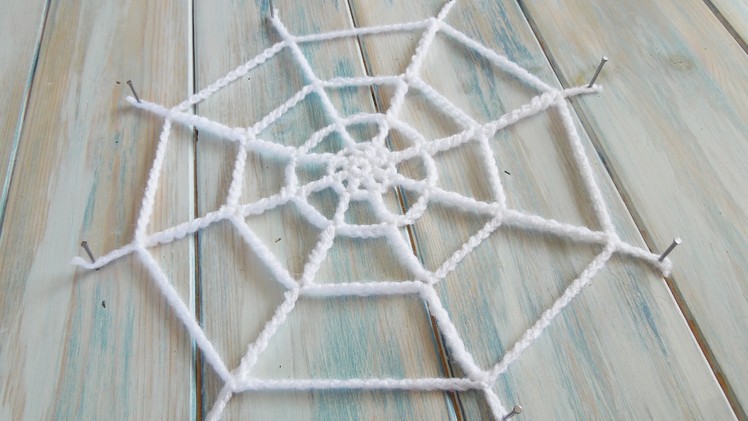 (crochet) How To Crochet a Spider's Web - Yarn Scrap Friday