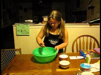 DIY How to Make Glitter Goop Bizz Homeschooler Chemistry Polyvinyl acetate & Borax